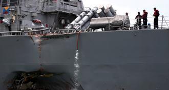 Why do US Navy destroyers ram & nbsp